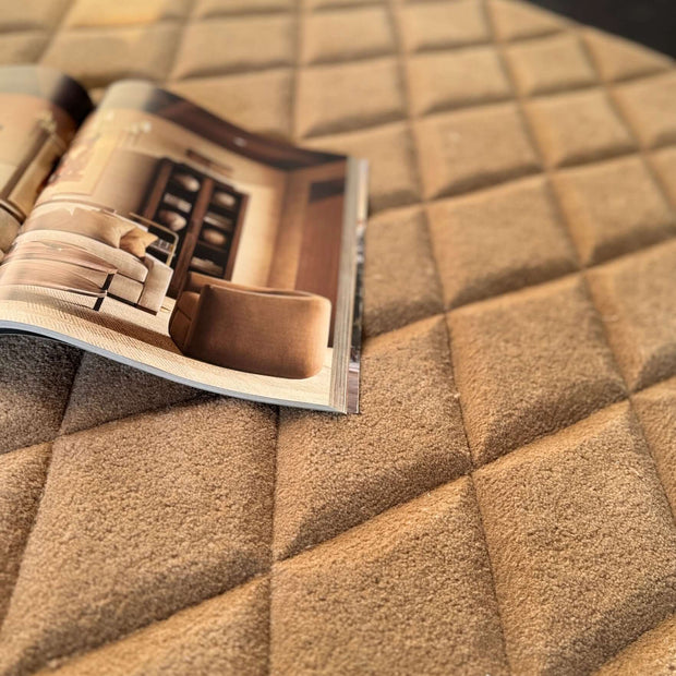 S C U L P T E D - D I A M O N D