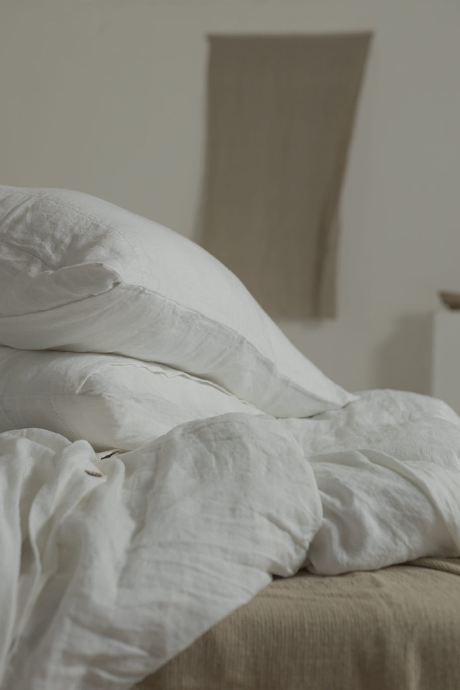 White shams