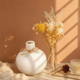 Moonstone Bloom Ceramic Vase with Dried Flowers | Elegant Home Décor - https://artecasa.in/