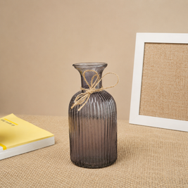 Ocean Crest Black Glass Vase with Dried Flowers | Modern Home Décor - https://artecasa.in/