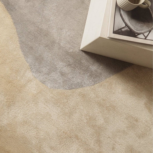 rugberry-nasai-silk-rug-pale-grey-2