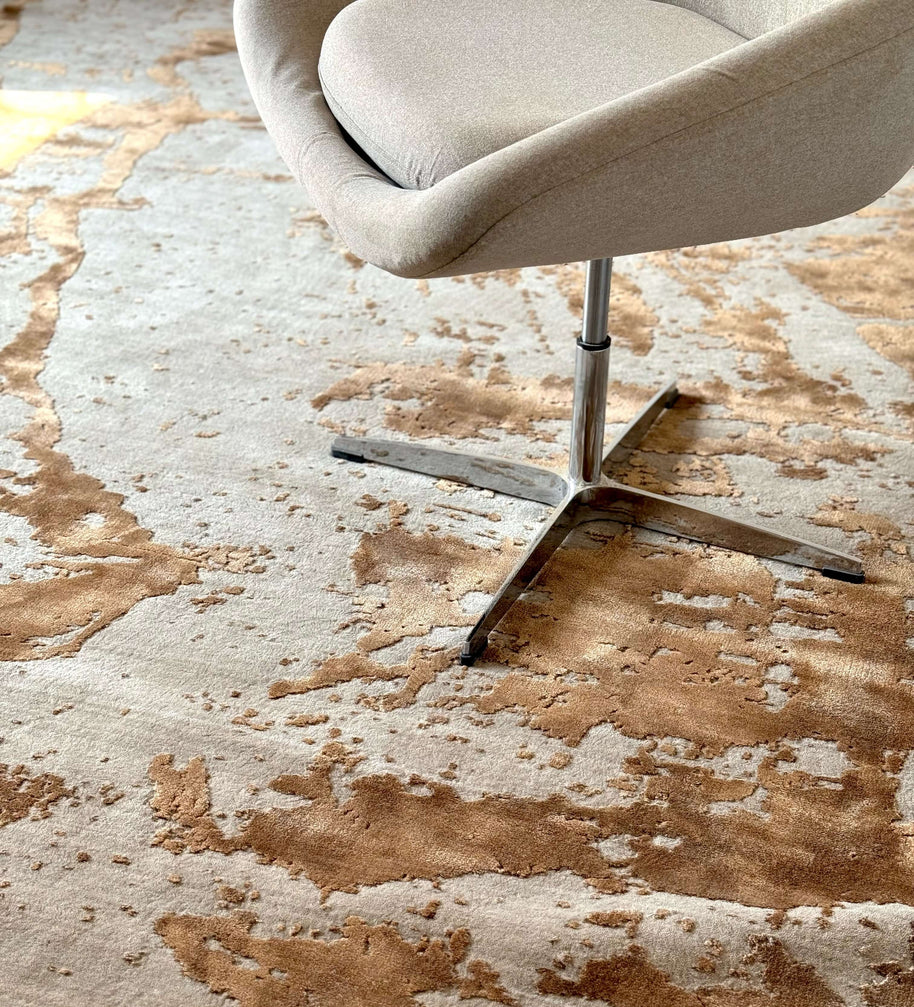 R I A L T O luxury handmade rug by Cherom, modern New Zealand wool in neutral tones.