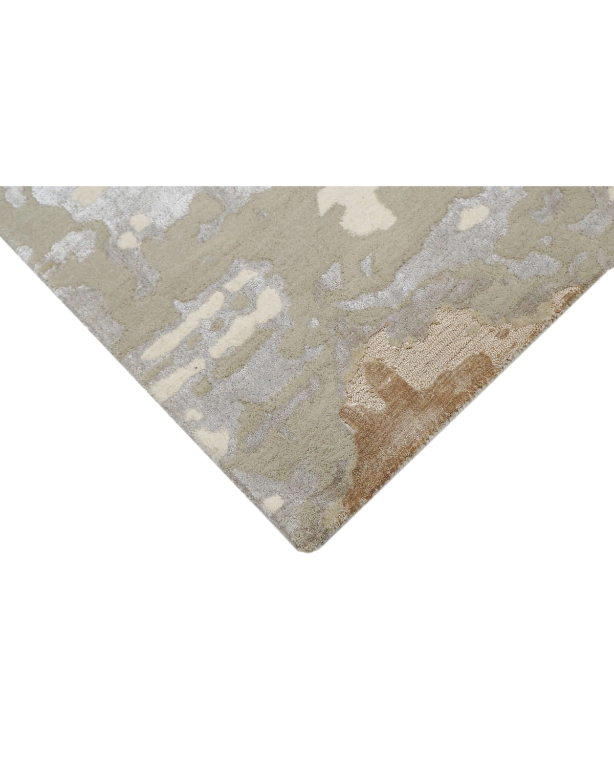 T A O S luxury handmade rug by Cherom in soft beige, ivory, muted grey, made of New Zealand wool.