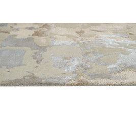 T A O S luxury handmade rug by Cherom, New Zealand wool, contemporary design in beige and grey.