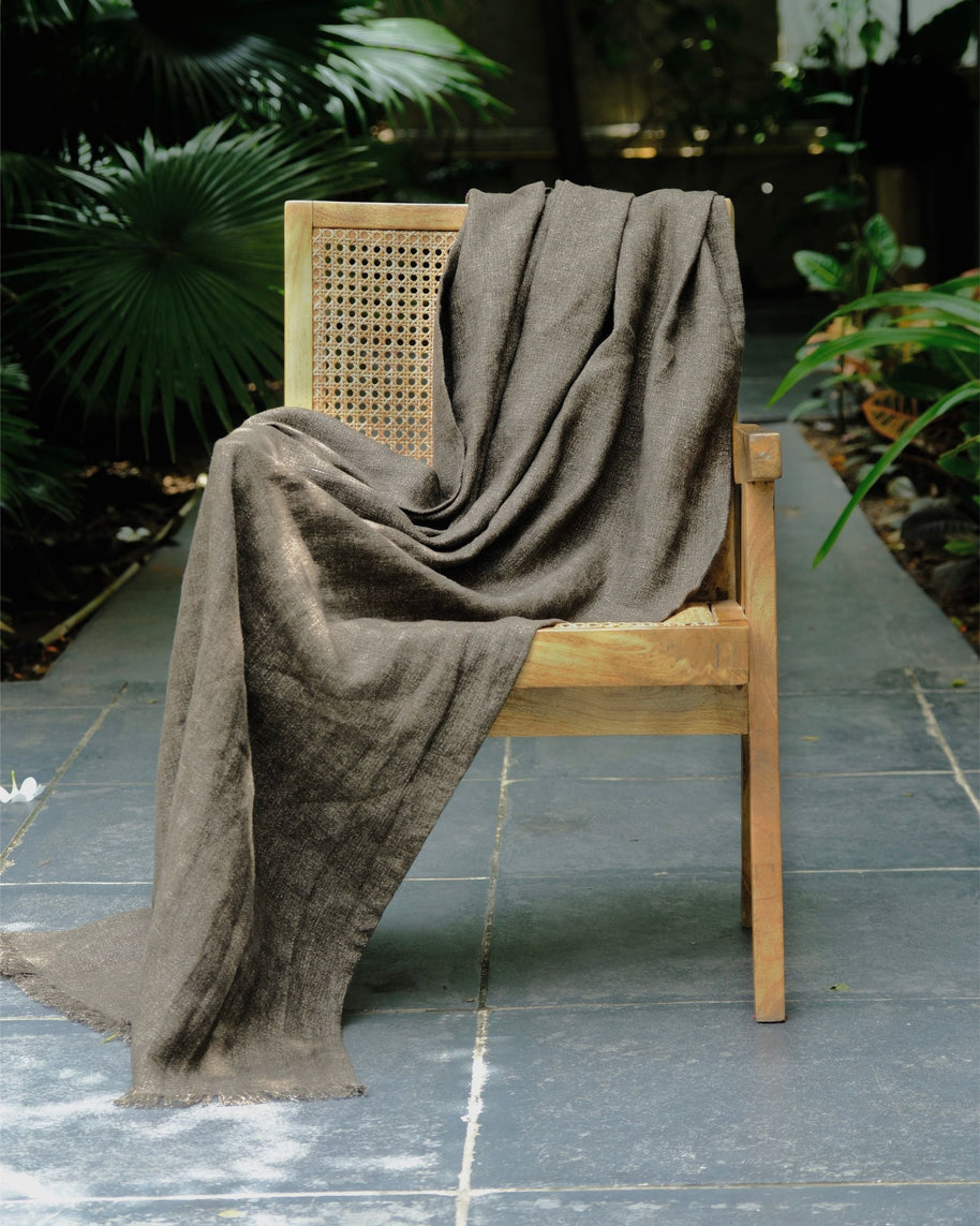 Wren Throw