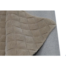 S C U L P T E D - K N I T