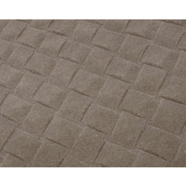 S C U L P T E D - K N I T