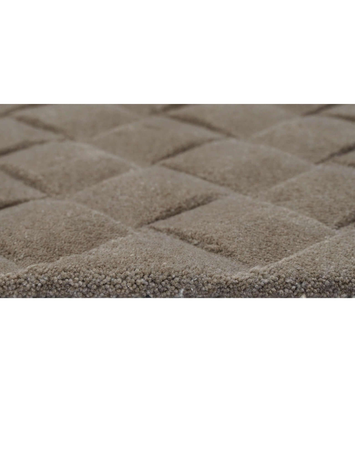 S C U L P T E D - K N I T