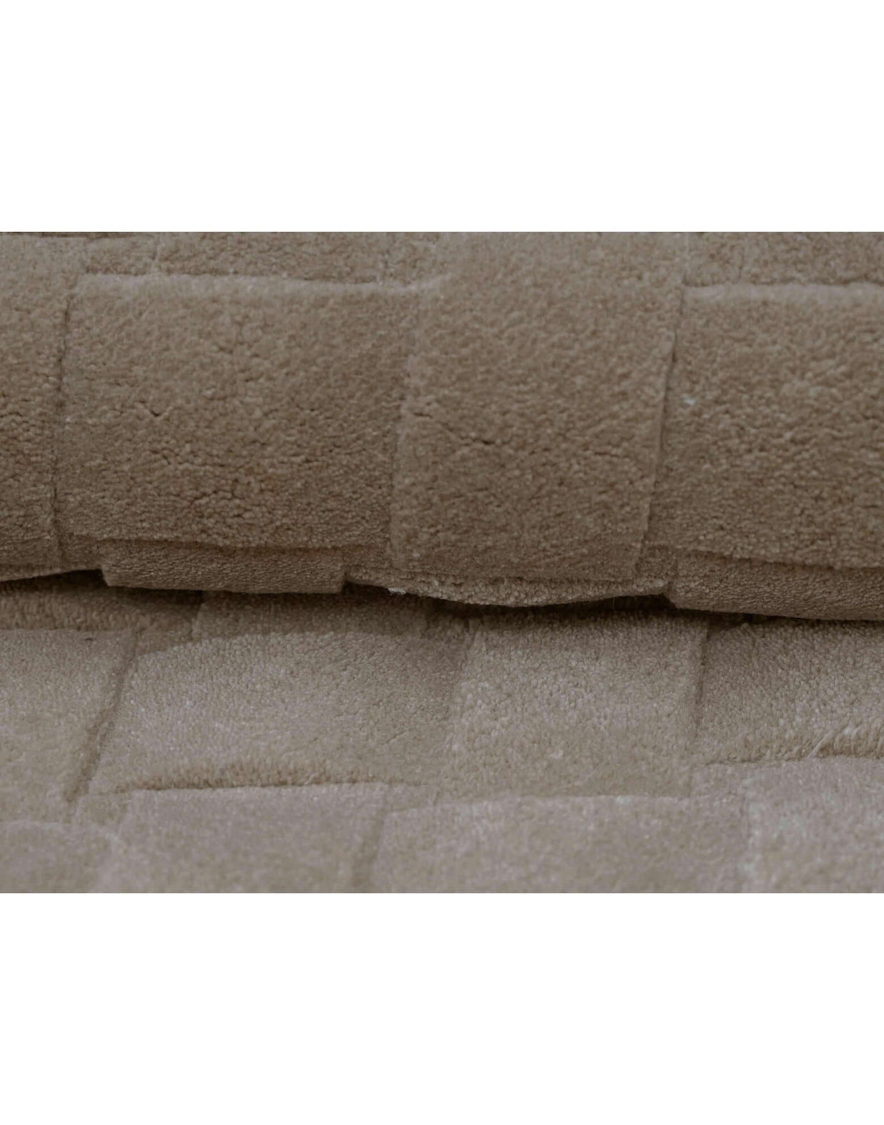 S C U L P T E D - K N I T