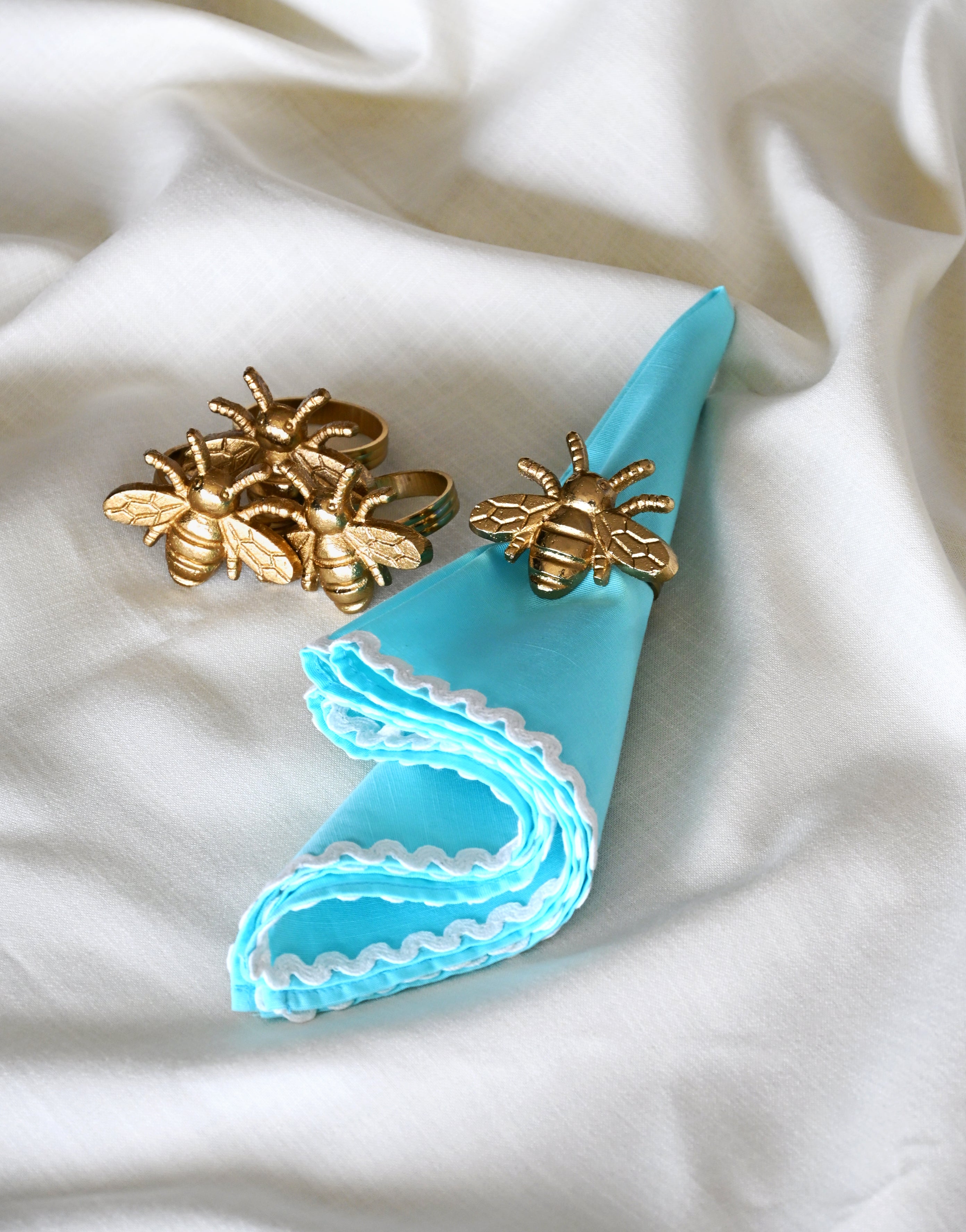 Apiary Gold Napkin Rings (Set of 4)
