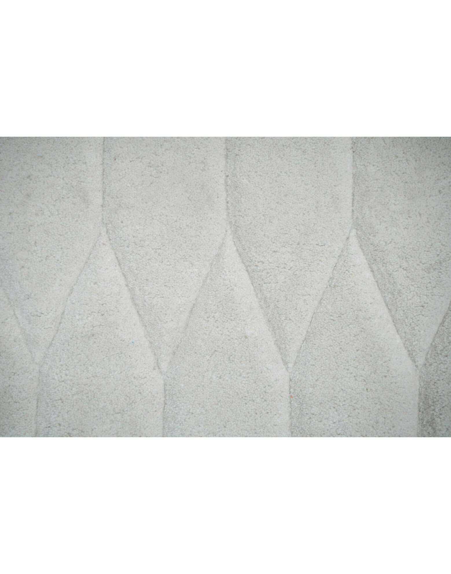 S C U L P T E D - H O N E Y C O M B