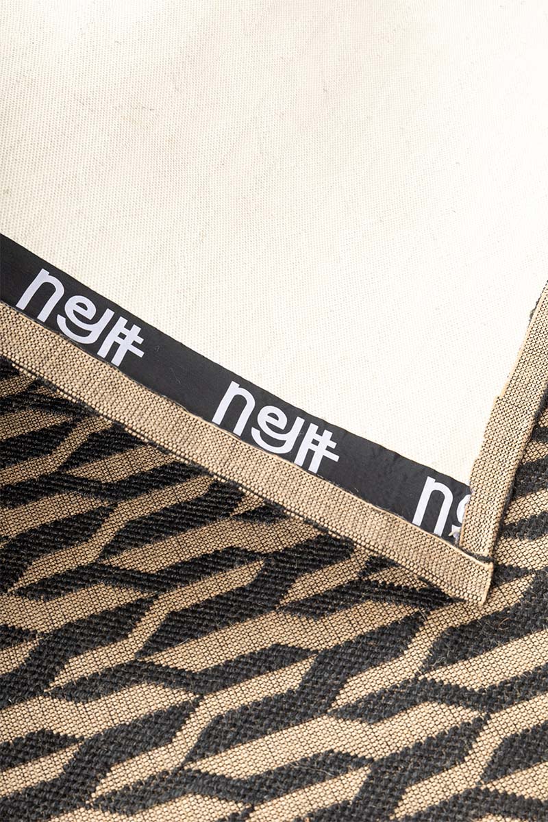 Hexalink Black natural Jute 8x10 feet Rectangle Rug - I MEAN DESIGN