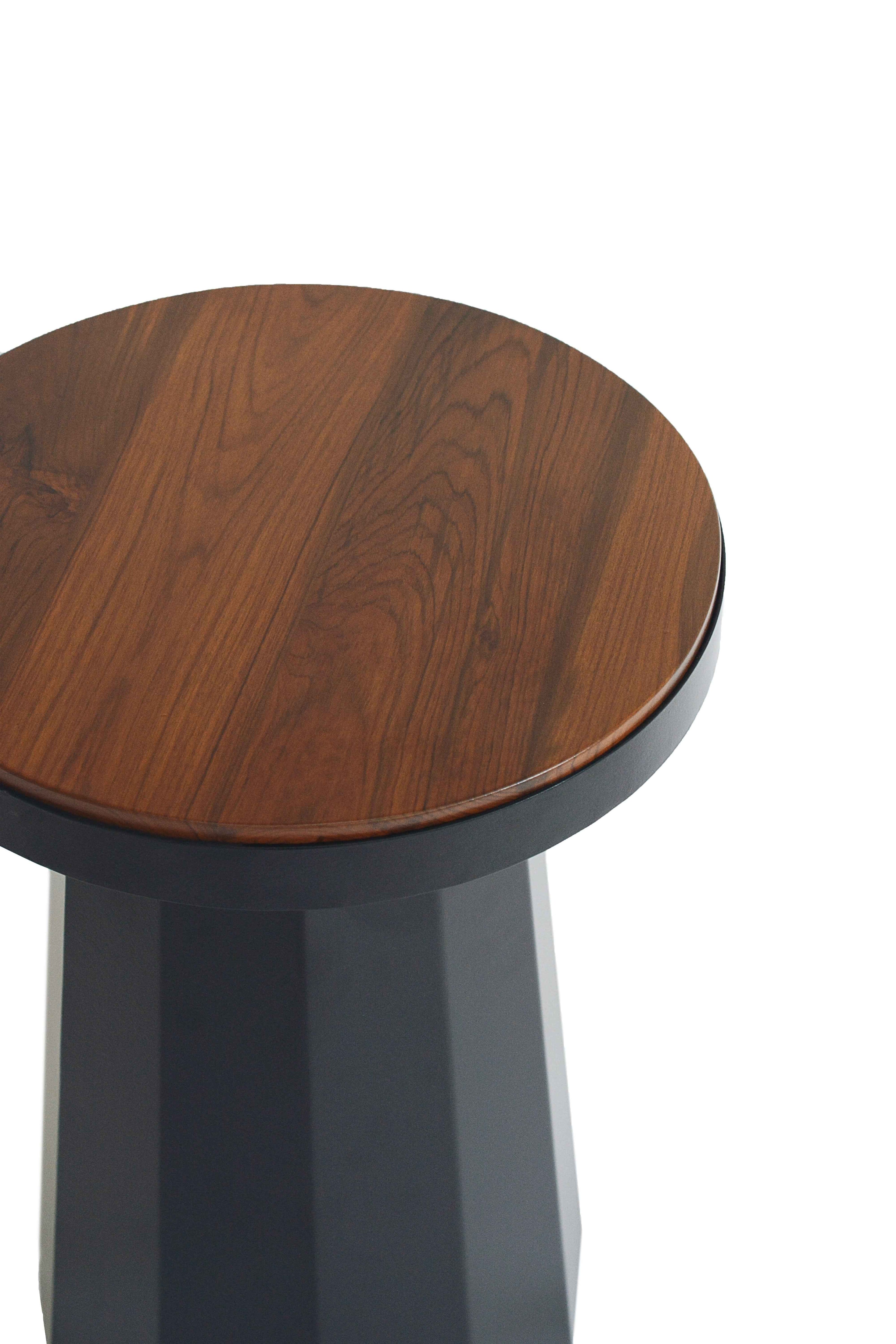 Slip Side Table Matte Black