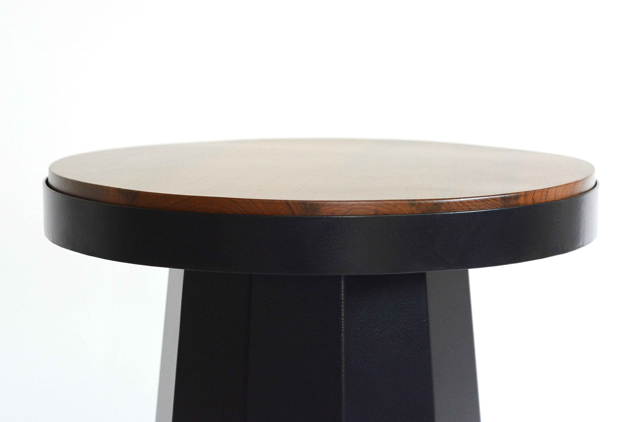 Slip Side Table Matte Black