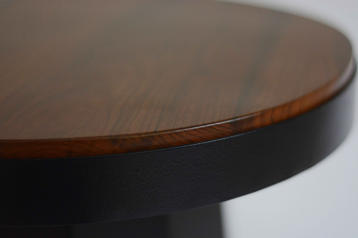 Slip Side Table Matte Black