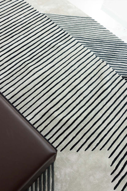 Aisle Multicolour Wool Viscose 6x9 feet Rectangle Rug