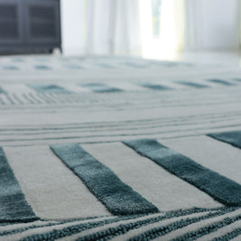 Crescent Multicolour Wool Viscose 6x9 feet Rectangle Rug - I MEAN DESIGN