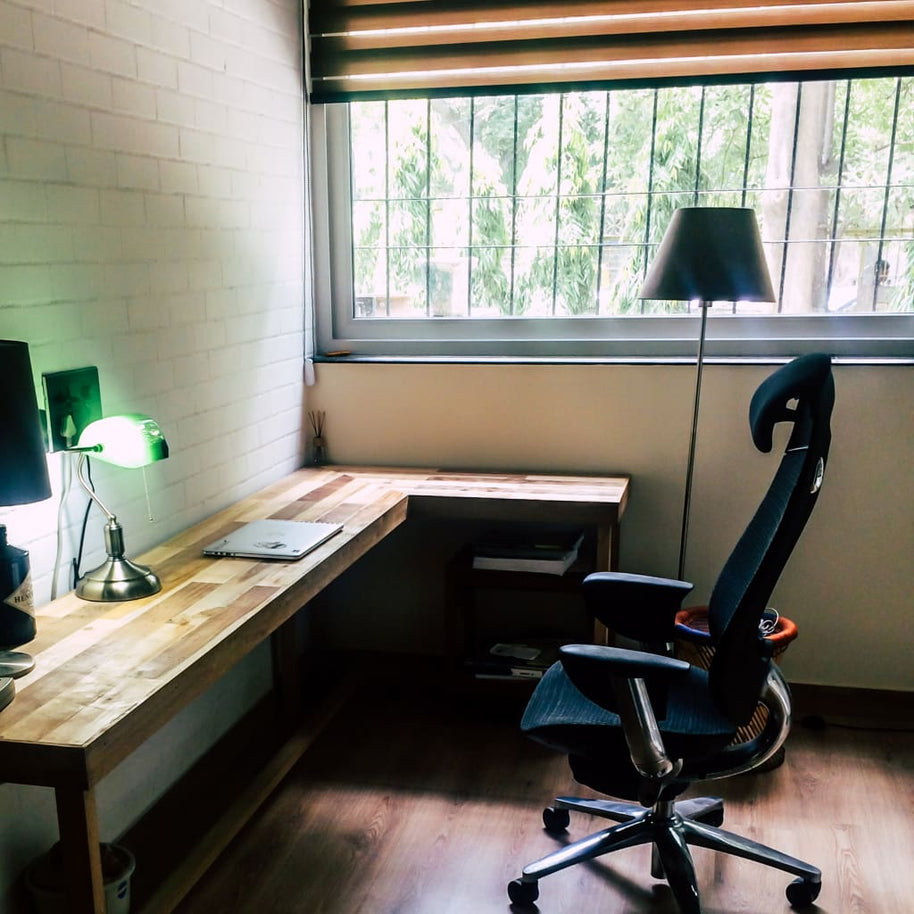 Classic Banker Style Desk Lamp - The Black Steel