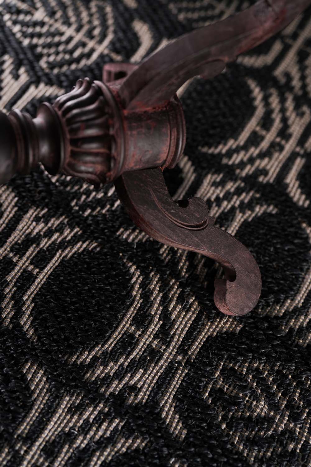 Mehtabi Black & Silver Sisal 6x9 feet Rectangle Rug - I MEAN DESIGN