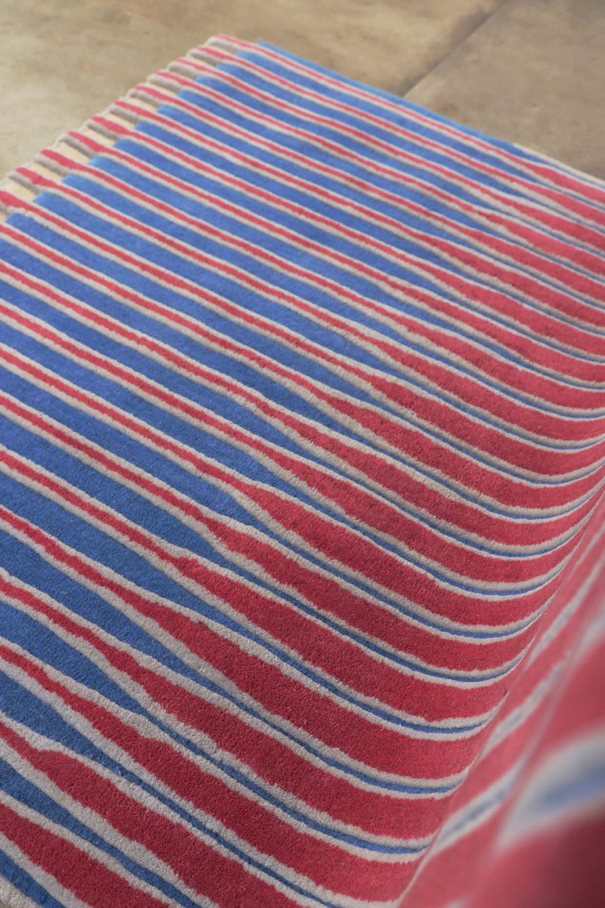 Shore Red & Blue Wool 4x8 feet Rectangle Rug - I MEAN DESIGN