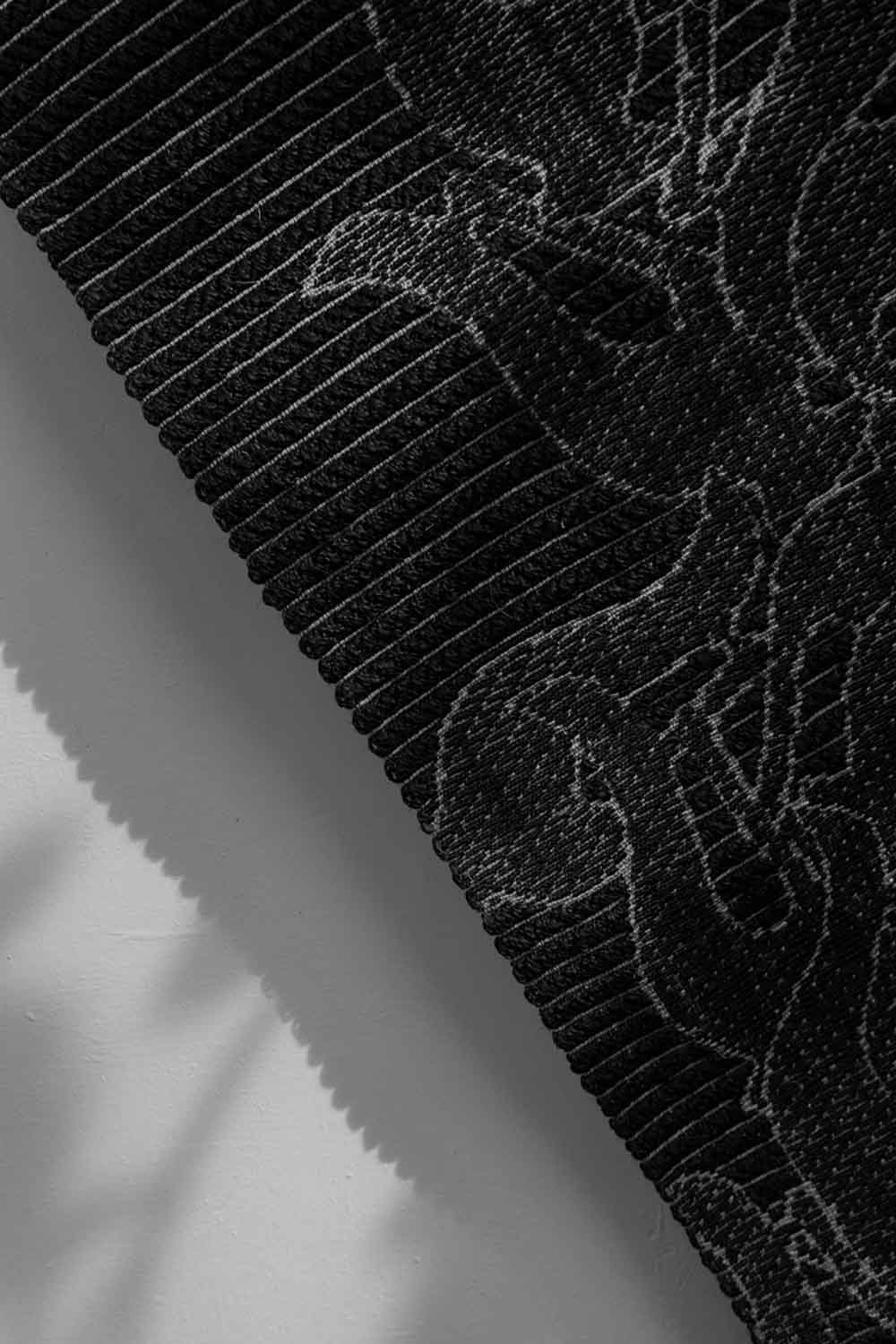 Surahi Black & Silver Sisal 6x9 feet Rectangle Rug - I MEAN DESIGN