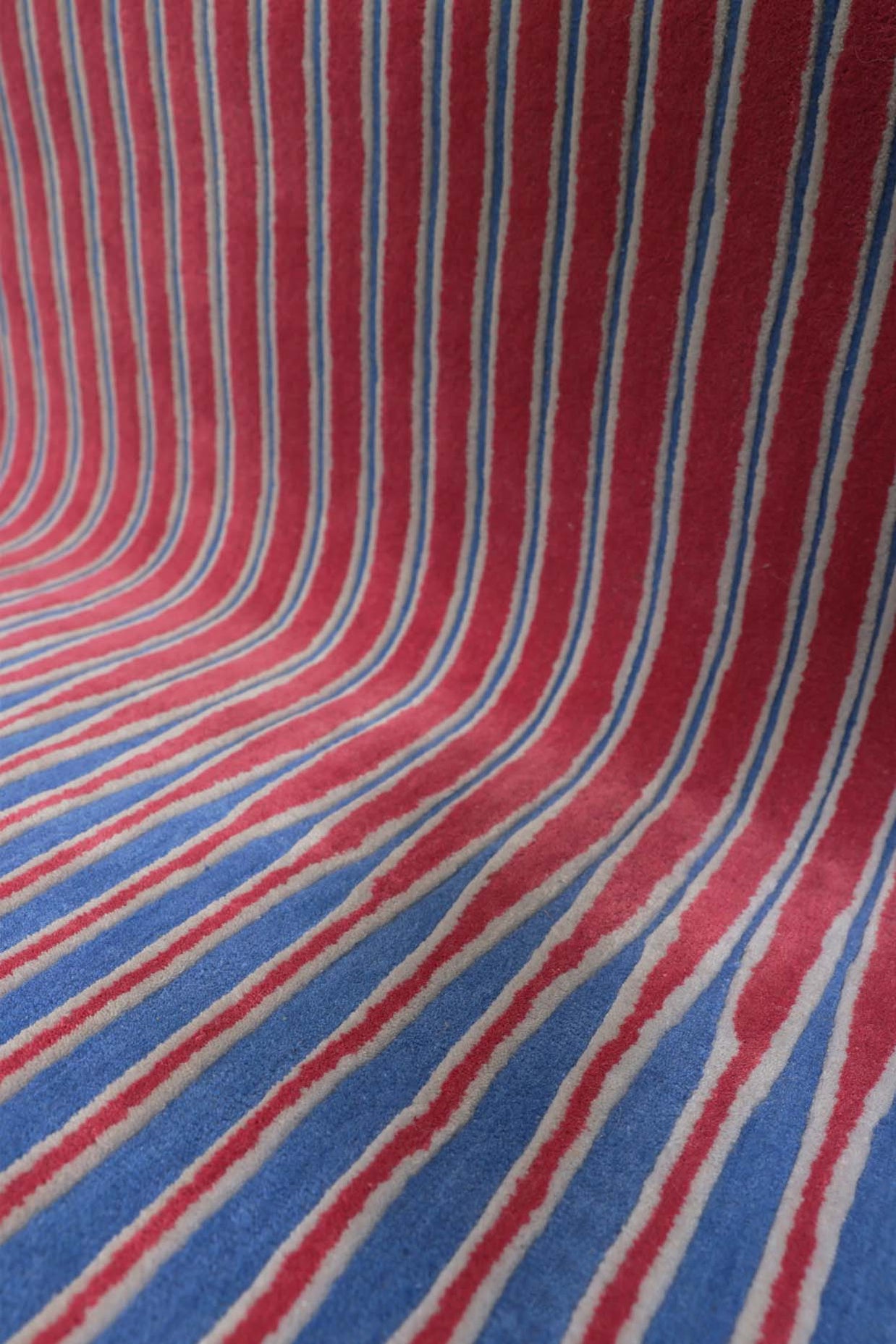 Shore Red & Blue Wool 4x8 feet Rectangle Rug - I MEAN DESIGN