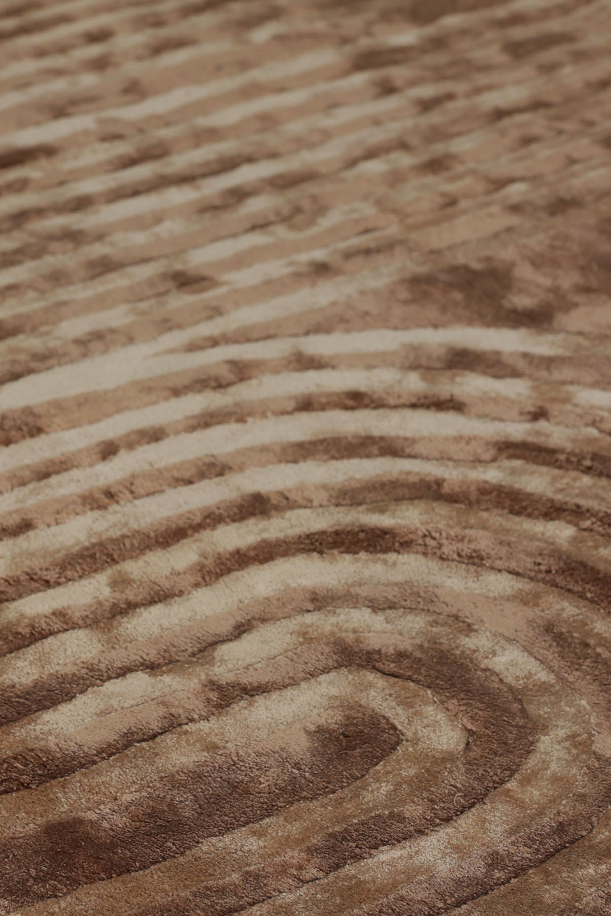 Cove Brown Bamboo Silk 5x8 feet Rectangle Rug - I MEAN DESIGN