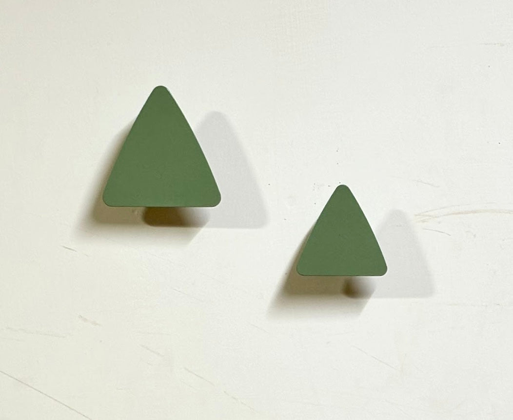 Big Buttons Metal Triange Wall Hook