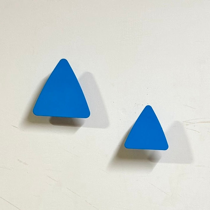 Big Buttons Metal Triange Wall Hook