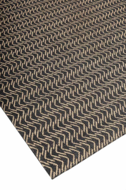 Arrowflow Black natural Jute 5x8 feet Rectangle Rug