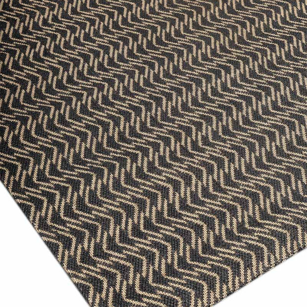 Arrowflow Black natural Jute 6x9 feet Rectangle Rug