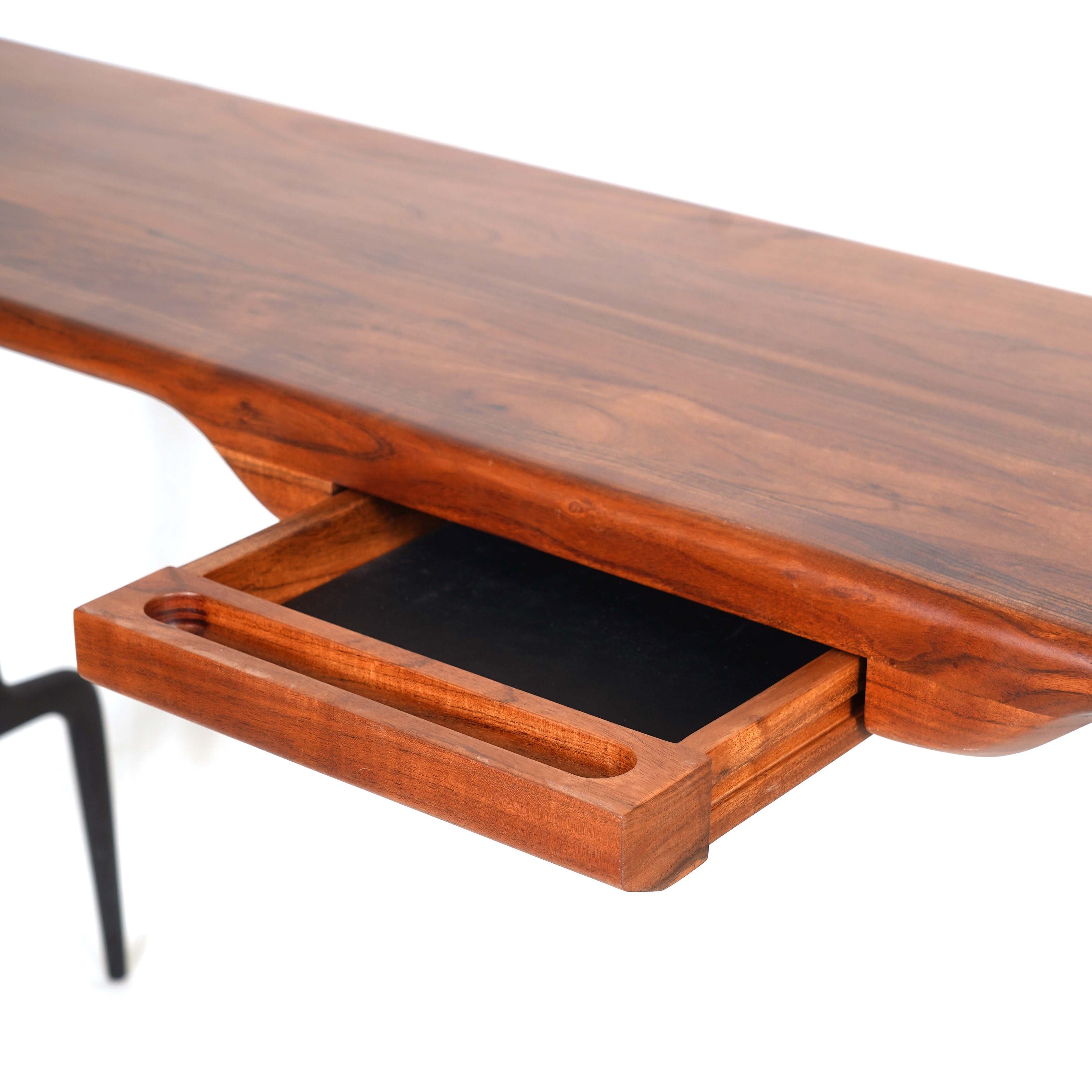 Pitchfork Desk - I MEAN DESIGN