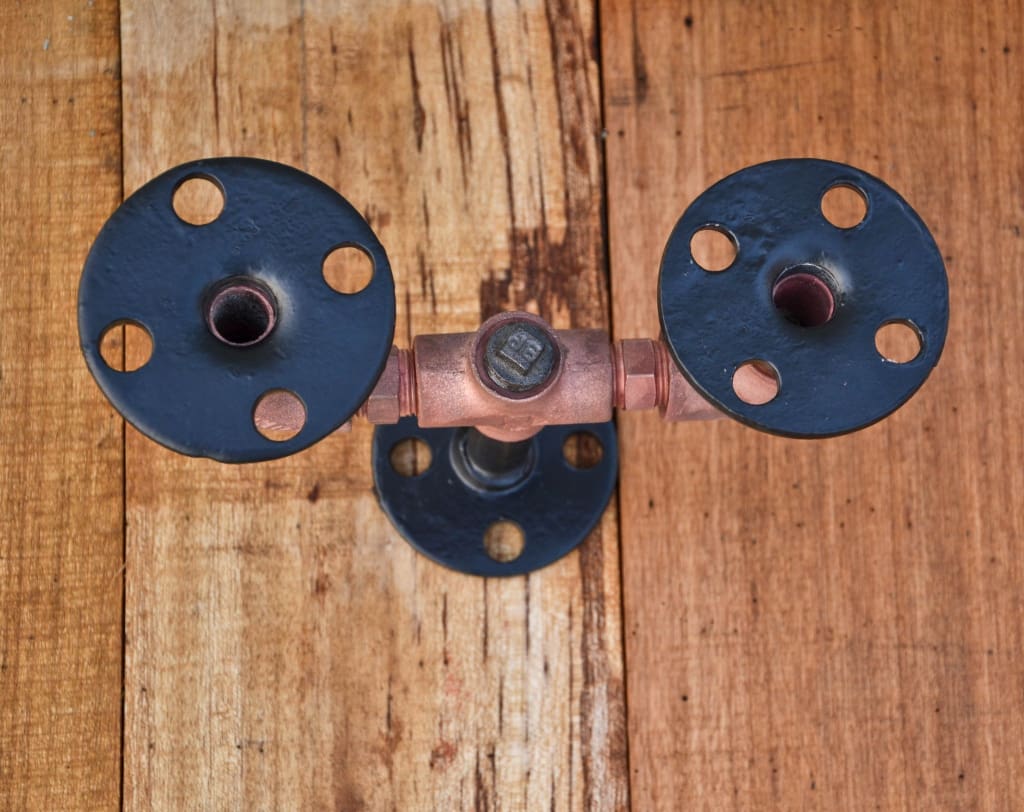 Dine-in Industrial Candle Holder - The Black Steel
