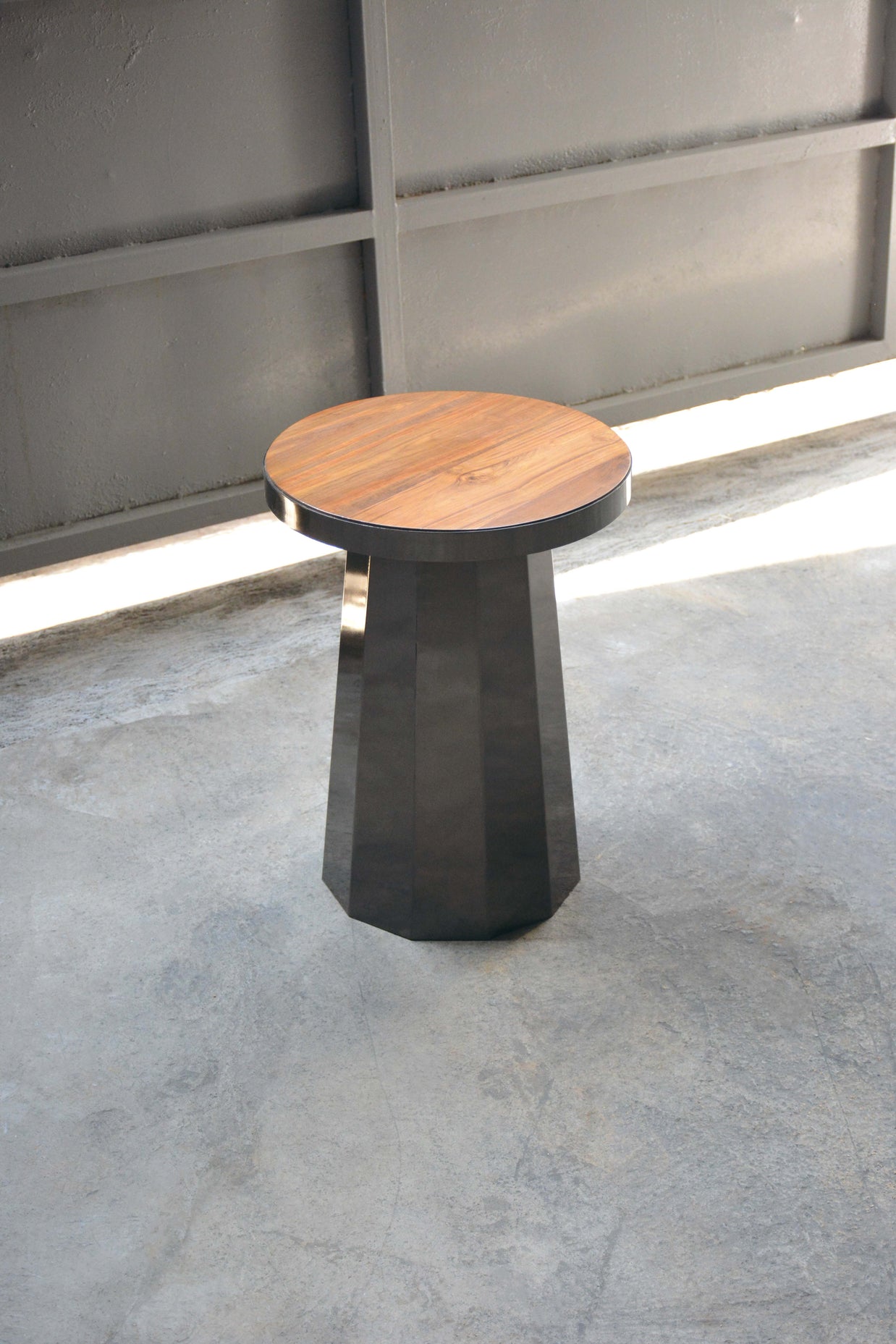 Slip Side Table Ethereal Black
