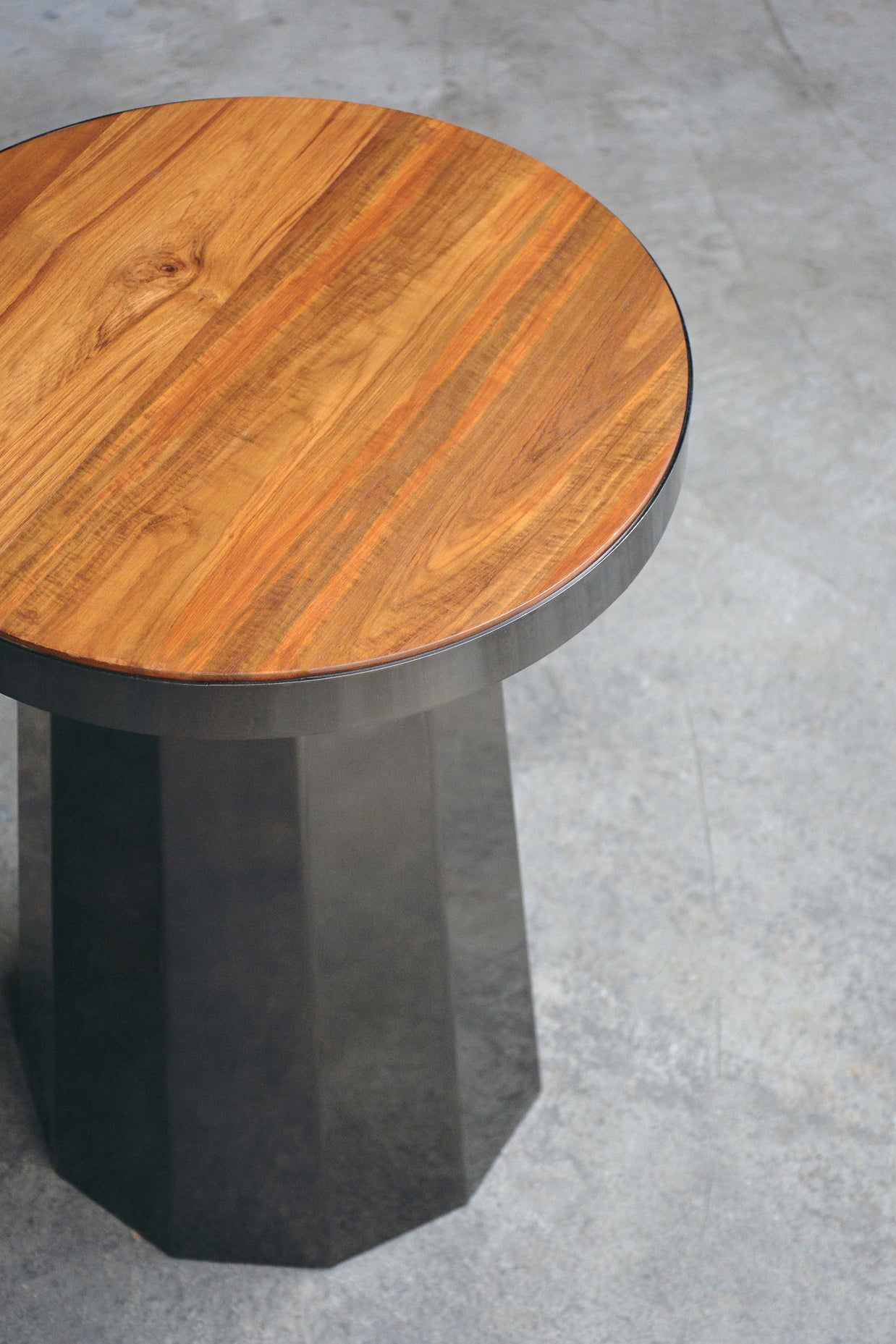 Slip Side Table Ethereal Black