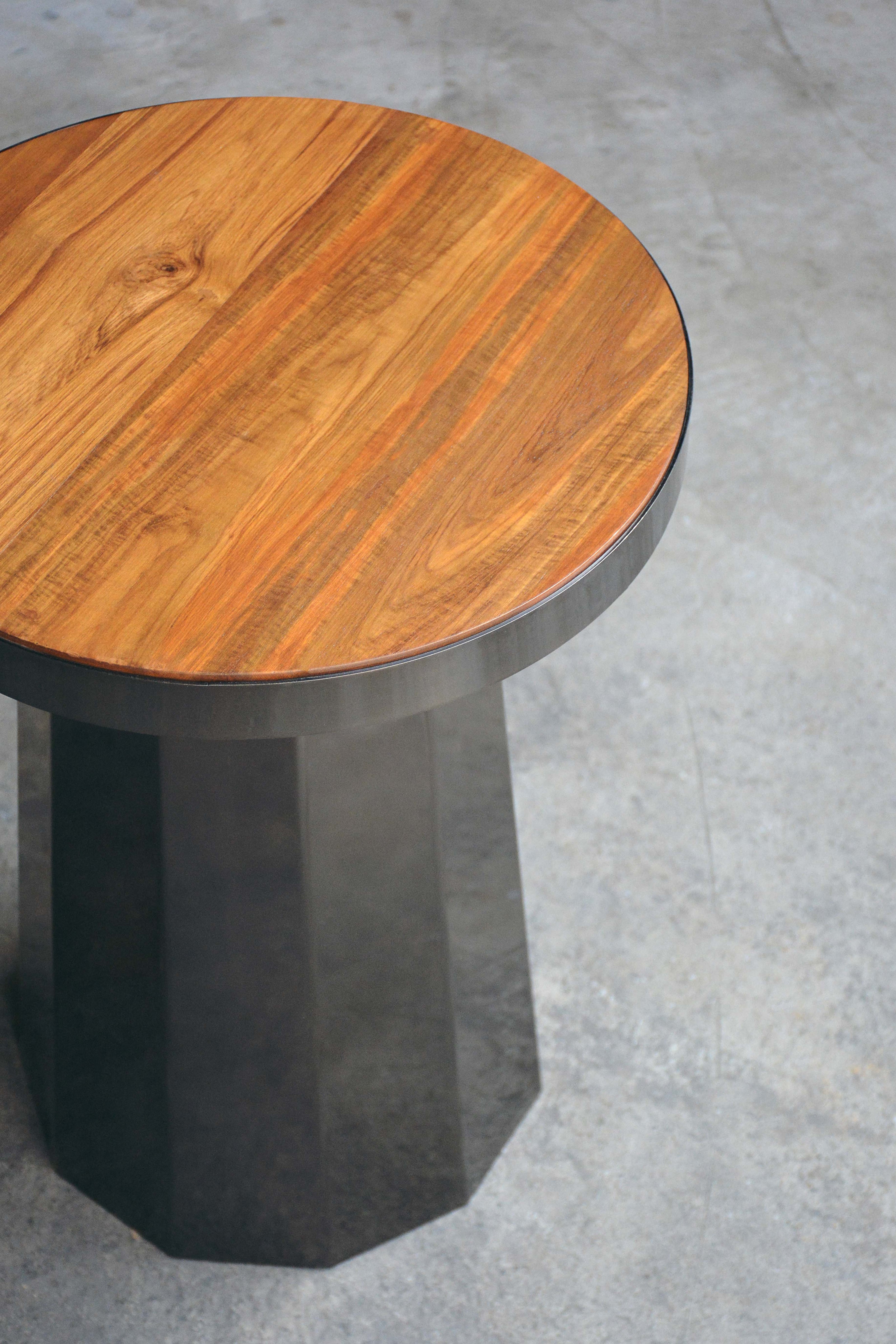 Slip Side Table Ethereal Black