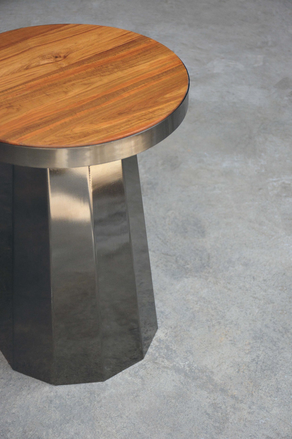 Slip Side Table Ethereal Black