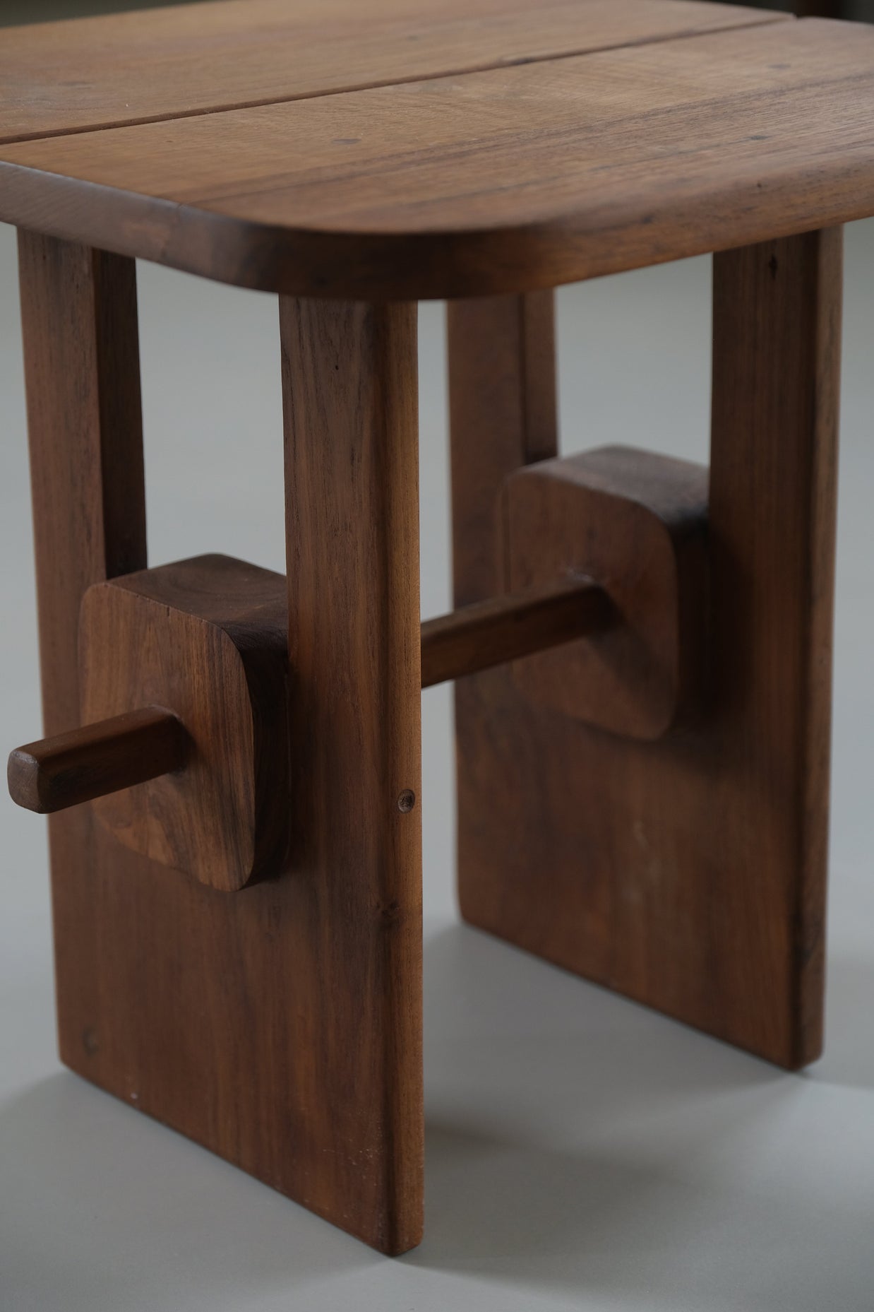 Hoku Corner Table