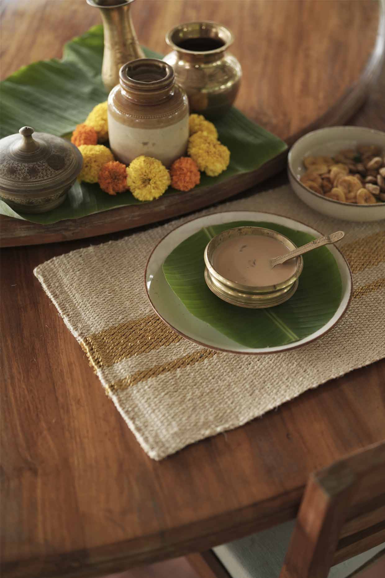 Kasavu mat White & Gold Sisal 33cm x 48cm Rectangle Rug - I MEAN DESIGN