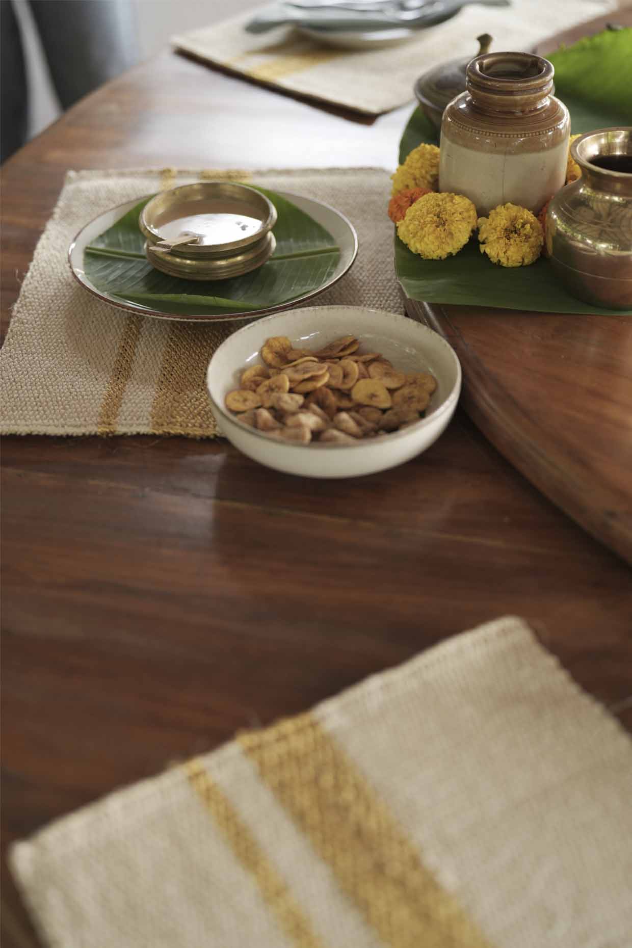 Kasavu mat White & Gold Sisal 33cm x 48cm Rectangle Rug - I MEAN DESIGN