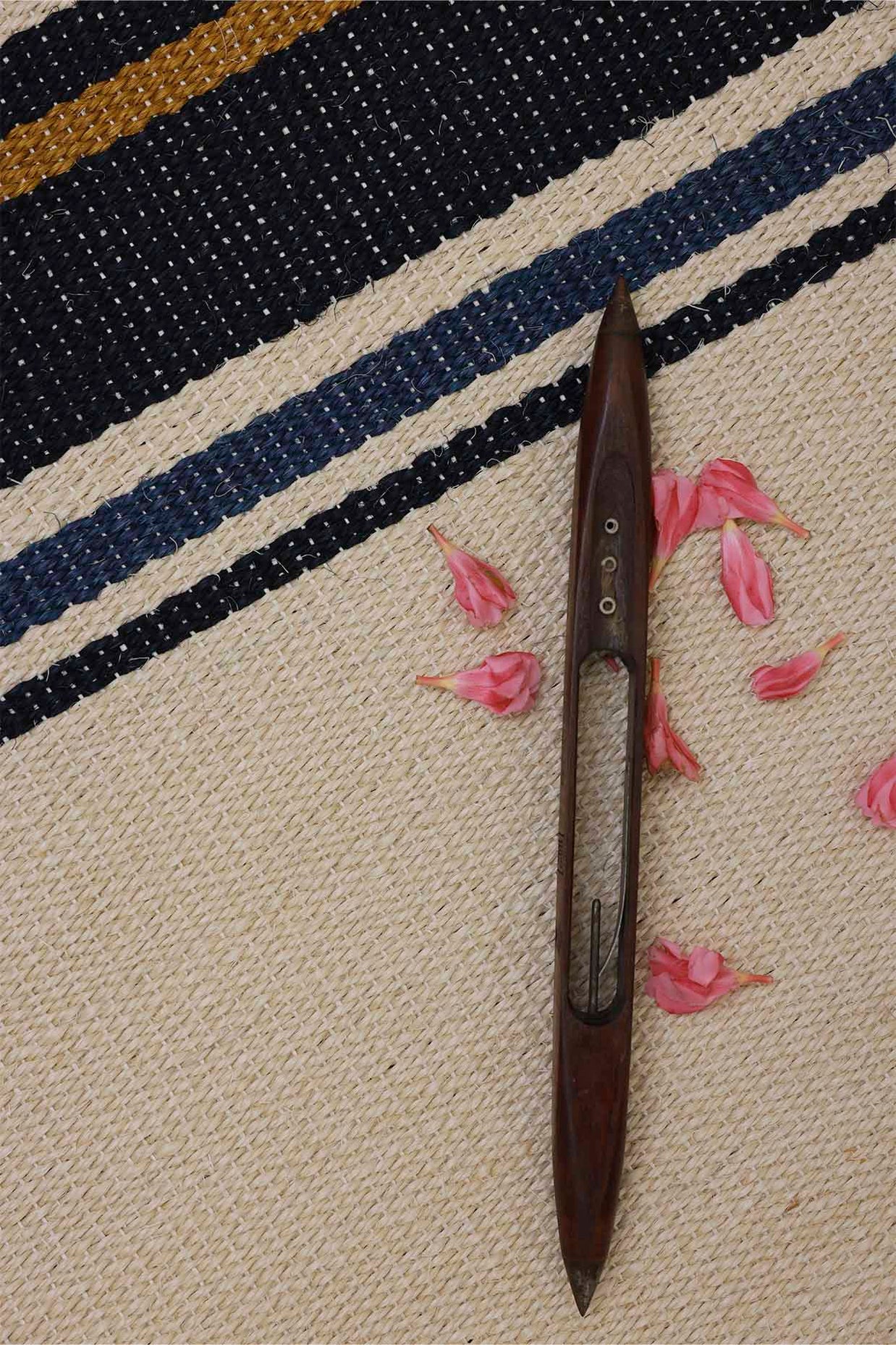 Edavam White & Gold Sisal 6x9 feet Rectangle Rug - I MEAN DESIGN