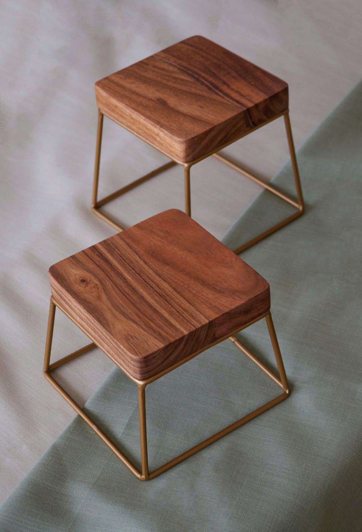 Elevate Stand - Set of 2