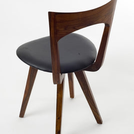 Howard Chair