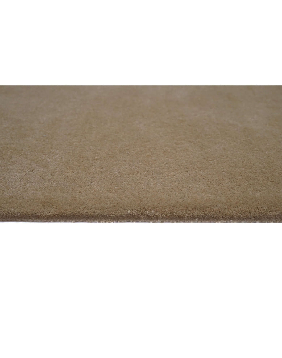 I C O N - L A T T E rug detail showing plush texture and high-quality New Zealand wool craftsmanship.