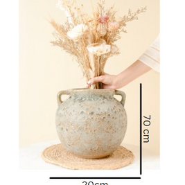 Vintage elegnace with bunch - https://artecasa.in/