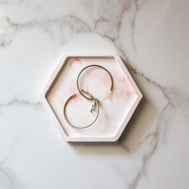 Hexad tray