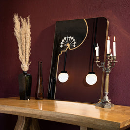 Maur Mirror