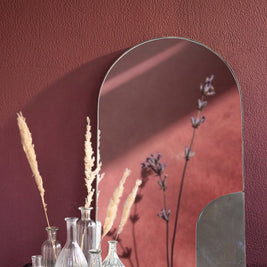 Dumi Mirror