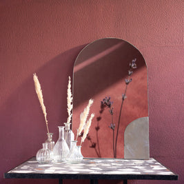 Dumi Mirror