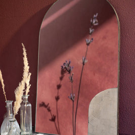Dumi Mirror
